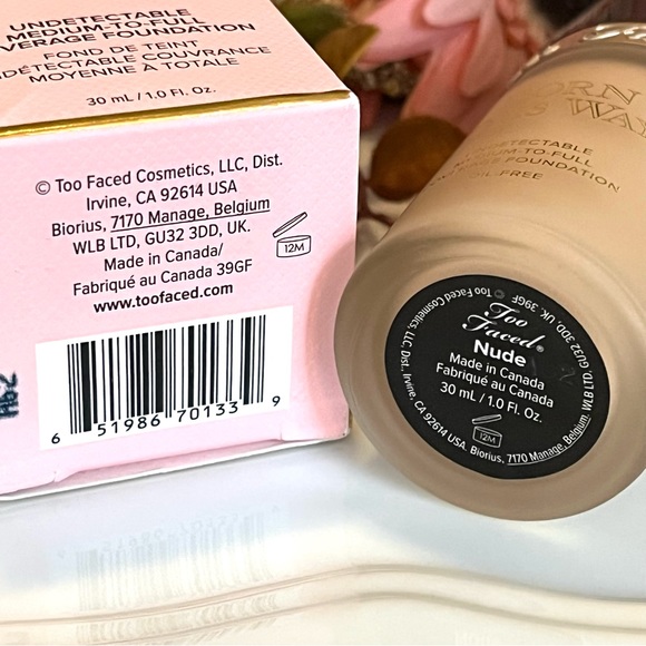 TOO FACED Born This Way Undetectable Foundation NUDE - Picture 13 of 14